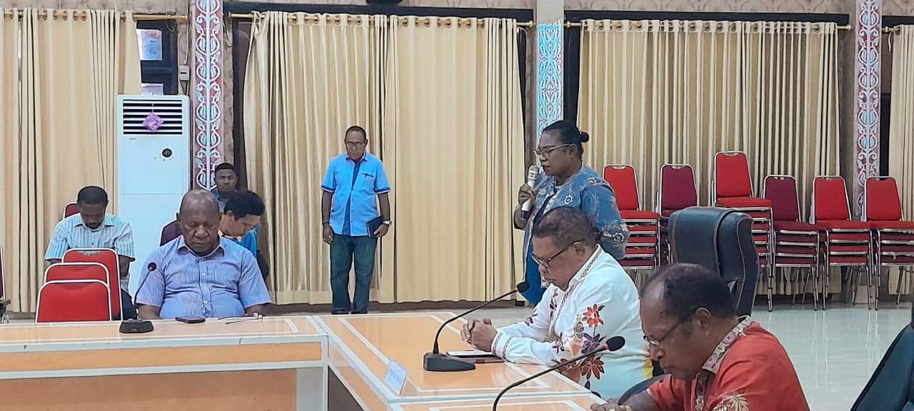Sampul Rapat Rapat Seksi